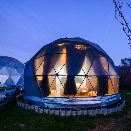 Sun Garden Glamping Domes Otel Călimăneşti Dış mekan fotoğraf