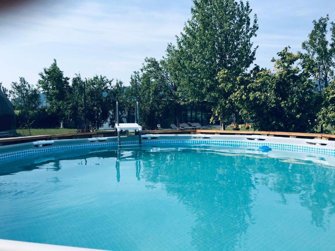 Sun Garden Glamping Domes Otel Călimăneşti Dış mekan fotoğraf