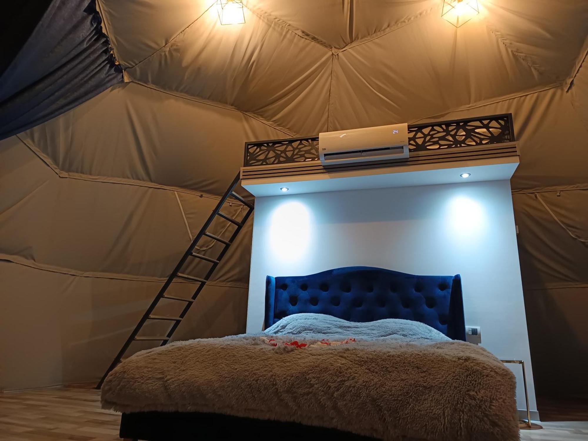 Sun Garden Glamping Domes Otel Călimăneşti Dış mekan fotoğraf